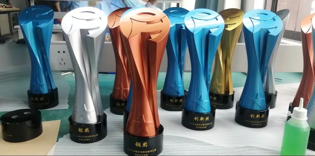 优联智造助力个性化小批量定制，速度快、质量好、更省钱